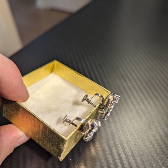 Jay Flex Sterling Twist on Two Fold Earrings - Picture 6 of 8